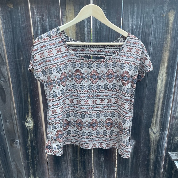 Foreign Exchange - Printed Blouse - Picture 8 of 10